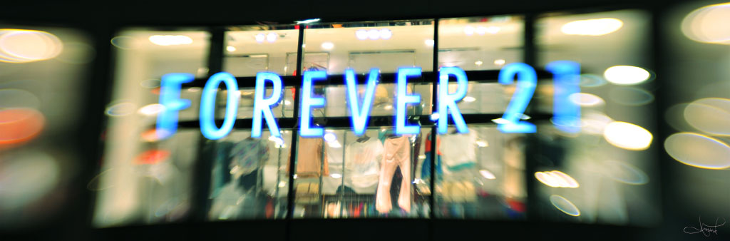 Forever 21 storefront